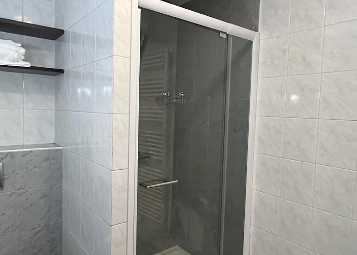 Отель Elite Centre *