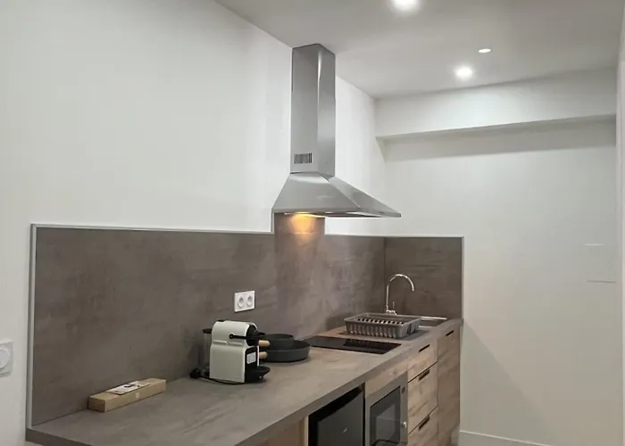 Отель Elite Centre